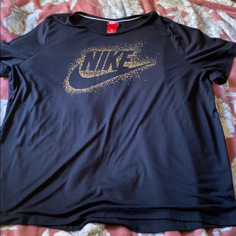 Nike active shirt